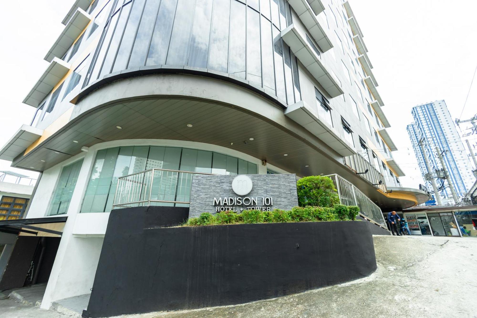 Madison 101 Hotel + Tower Quezon City Exterior foto